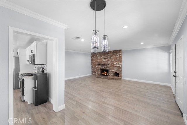 Detail Gallery Image 9 of 30 For 44328 Foxton Ave, Lancaster,  CA 93535 - 4 Beds | 2 Baths