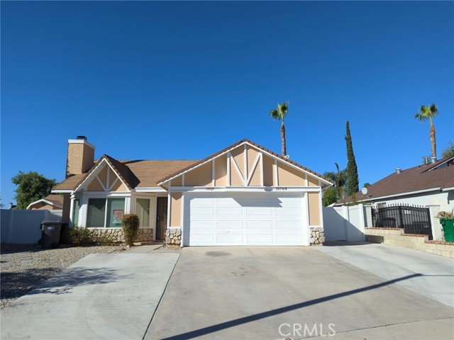 Detail Gallery Image 1 of 6 For 15765 Cayman Cir, Moreno Valley,  CA 92551 - 4 Beds | 2 Baths