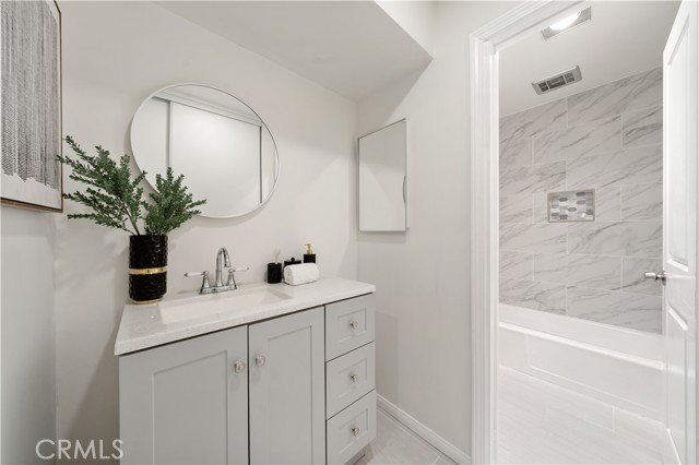 Detail Gallery Image 15 of 27 For 5674 Windsor Way #201,  Culver City,  CA 90230 - 2 Beds | 2 Baths