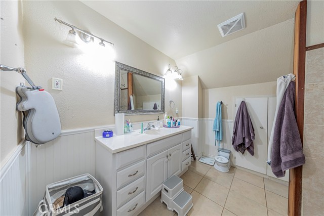 Detail Gallery Image 6 of 55 For 5026 Water St, Coulterville,  CA 95311 - 3 Beds | 2 Baths