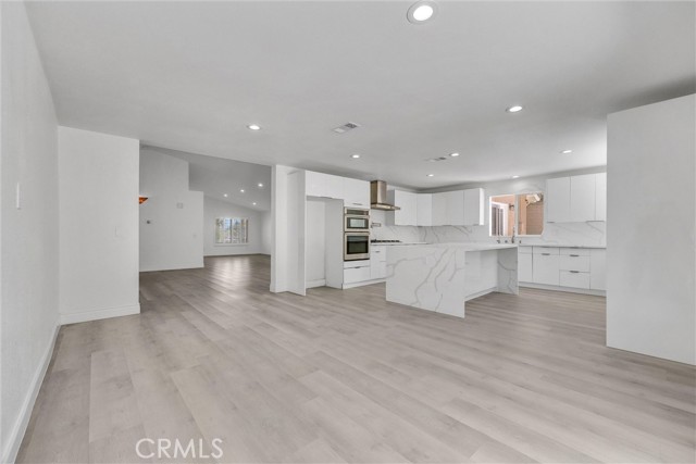 14026 Plum Hollow Lane, Chino Hills CA: https://media.crmls.org/medias/d371a0ff-668d-47f1-9bac-82ff5a81070a.jpg
