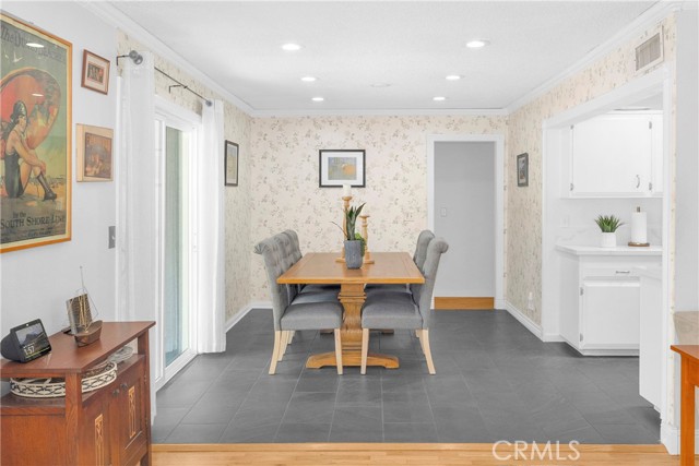 8381 E Hendrie Street, Long Beach CA: https://media.crmls.org/medias/d371a826-538d-4d94-bf4b-fbeff420d6c7.jpg