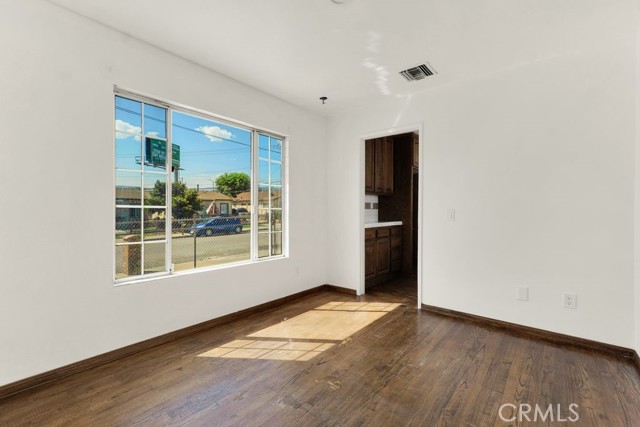 Detail Gallery Image 20 of 26 For 22319 Park St, Newhall,  CA 91321 - 3 Beds | 1/1 Baths