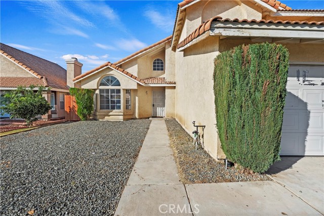 Detail Gallery Image 5 of 11 For 16039 Nippet Ln, Moreno Valley,  CA 92551 - 3 Beds | 2/1 Baths