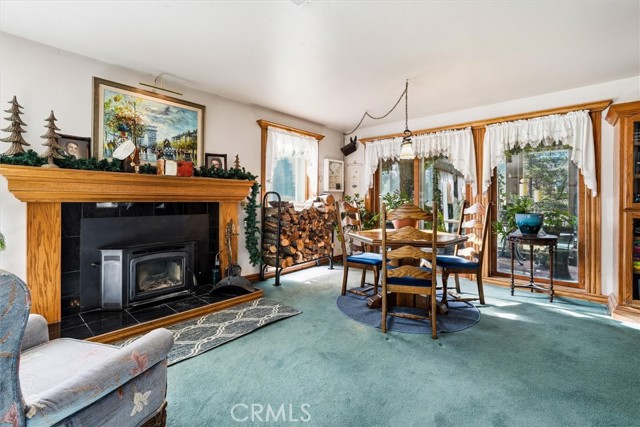 Detail Gallery Image 12 of 49 For 38076 Pine Meadow, Oakhurst,  CA 93644 - 3 Beds | 2/1 Baths