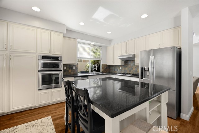 Detail Gallery Image 12 of 31 For 53 Montecilo, Lake Forest,  CA 92610 - 3 Beds | 2/1 Baths