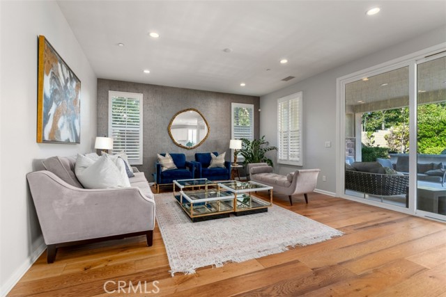 Detail Gallery Image 9 of 36 For 120 Fieldwood, Irvine,  CA 92618 - 4 Beds | 4/1 Baths