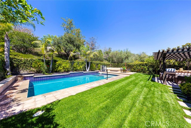 Detail Gallery Image 2 of 70 For 21 via Andaremos, San Clemente,  CA 92673 - 6 Beds | 4/1 Baths