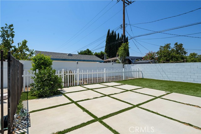 2241 Cordero Avenue, Simi Valley CA: https://media.crmls.org/medias/d375c0a7-bd5e-47e1-88bc-c4977ac16ba7.jpg