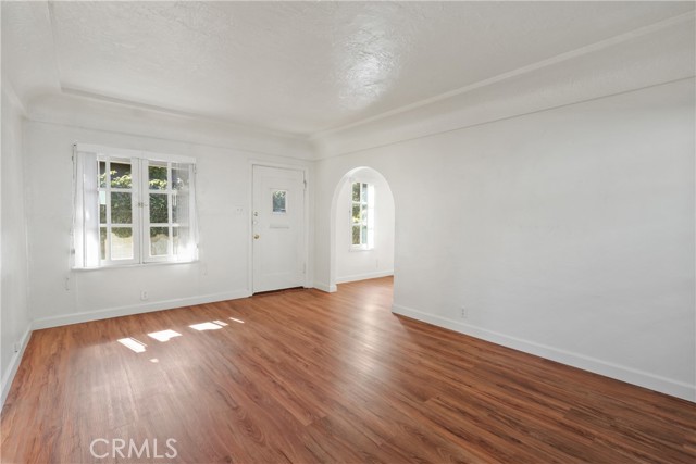 Detail Gallery Image 5 of 17 For 3581 Olive Ave, Long Beach,  CA 90807 - – Beds | – Baths