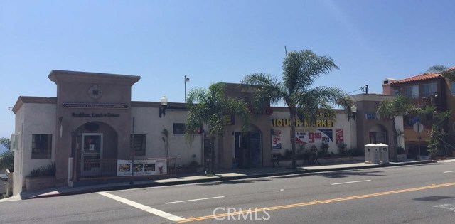 4103 Highland Avenue Manhattan Beach, California FOUR MONTH LEASE ONLY. The property has a walk in refrigerator. It contains a single bathroom. 22,000 cars per day. Located a couple hundred yards from the busy corner of Rosecrans and Highland and of course two blocks to the beach. This is the last retail store on the way out of North Manhattan. 9 Parking spaces in the connected west lot. Put in a pop up store or another short term use.