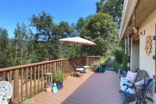 Detail Gallery Image 4 of 34 For 43263 E Sugar Pine Dr, Oakhurst,  CA 93644 - 3 Beds | 2 Baths