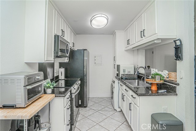 Detail Gallery Image 7 of 22 For 1345 Cabrillo Park Dr #K12,  Santa Ana,  CA 92701 - 1 Beds | 1 Baths