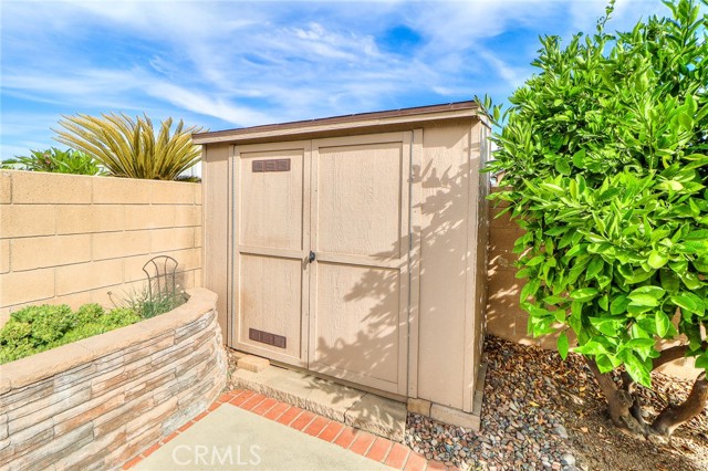 6815 Arthur Court, Chino CA: https://media.crmls.org/medias/d3785586-8884-466f-b3dd-21c4f6260923.jpg