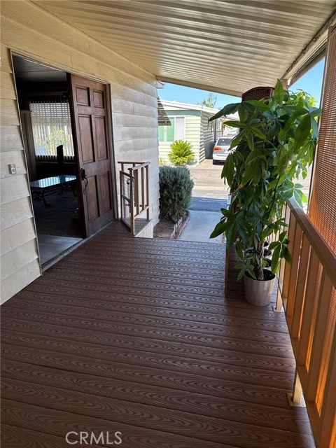 9080 Bloomfield Ave Avenue, Cypress CA: https://media.crmls.org/medias/d378a3c6-f9e6-455b-b6f8-b9e7f67d16f5.jpg
