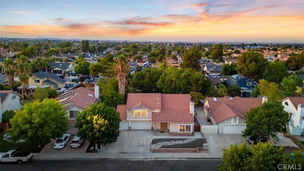 2037 E Avenue R10