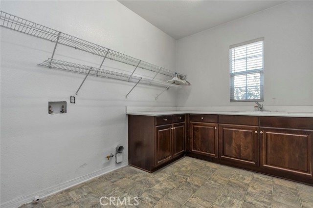 Detail Gallery Image 24 of 28 For 30185 Tenaya Ln, Highland,  CA 92346 - 5 Beds | 4/1 Baths