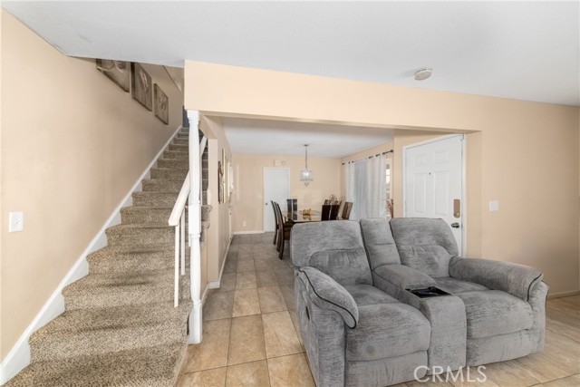 Detail Gallery Image 9 of 28 For 5945 Mckinley Ave, San Bernardino,  CA 92404 - 5 Beds | 2 Baths