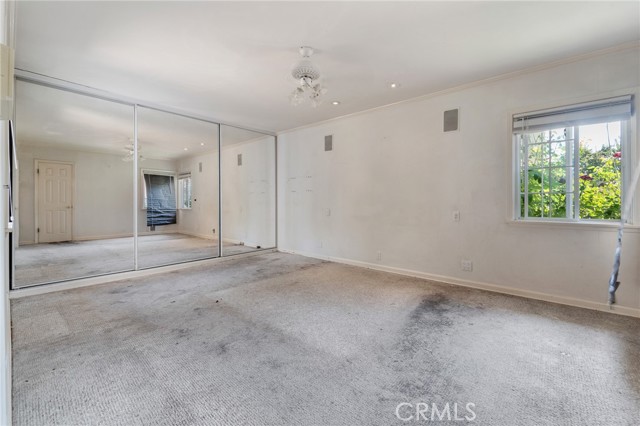 6913 Rubio Avenue, Lake Balboa CA: https://media.crmls.org/medias/d37a4bab-35a9-479d-9251-5e4308bf14f9.jpg