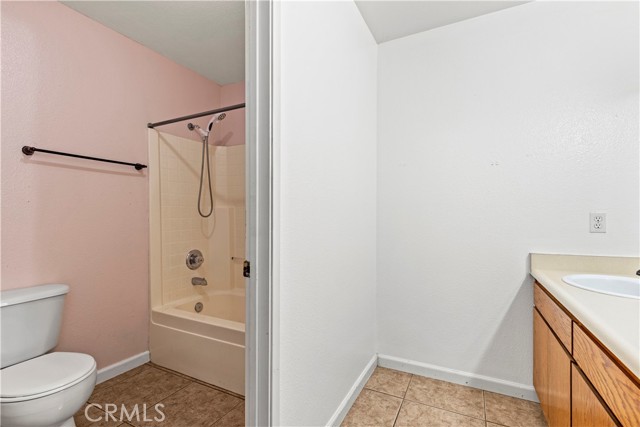 Detail Gallery Image 15 of 29 For 384 Little Ave, Gridley,  CA 95948 - 5 Beds | 2 Baths