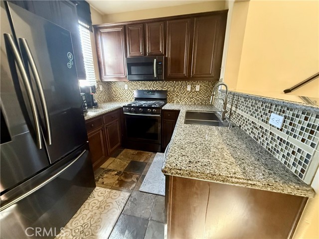 Detail Gallery Image 16 of 25 For 44965 Blue Rosemary, Temecula,  CA 92592 - 2 Beds | 2 Baths