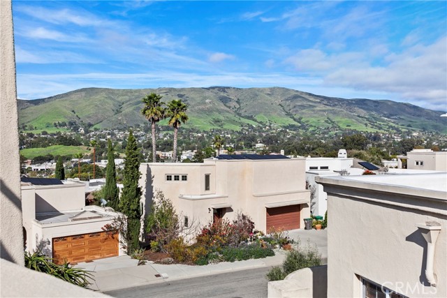 Detail Gallery Image 13 of 45 For 505 Bluerock Dr, San Luis Obispo,  CA 93401 - 3 Beds | 3 Baths