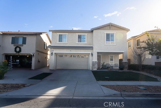 Detail Gallery Image 1 of 26 For 16745 Meridian Ln, Fontana,  CA 92336 - 3 Beds | 2/1 Baths