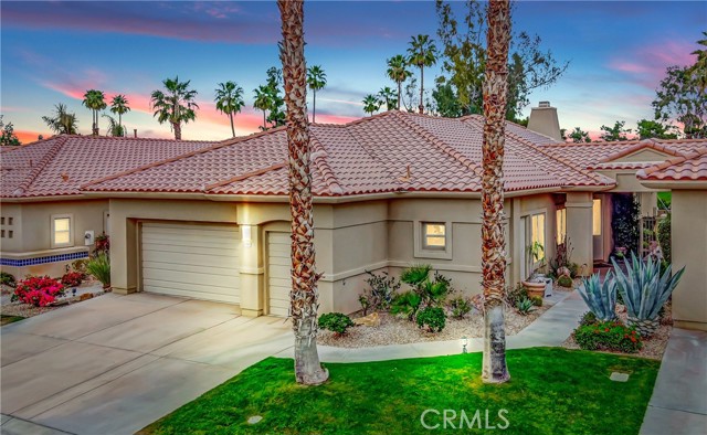 Detail Gallery Image 3 of 73 For 154 Kavenish Dr, Rancho Mirage,  CA 92270 - 3 Beds | 3 Baths