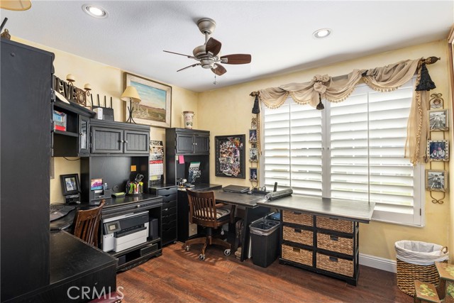 17927 Sun Hill Drive, Yorba Linda CA: https://media.crmls.org/medias/d37d2f64-e93f-4fd2-8f65-36f11f9ee06d.jpg