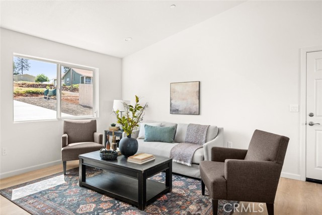 Detail Gallery Image 4 of 35 For 6333 Graham Rd, Paradise,  CA 95969 - 2 Beds | 2 Baths