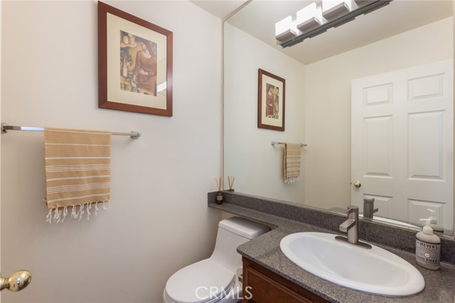 Detail Gallery Image 30 of 55 For 11445 Moorpark, Studio City,  CA 91602 - 2 Beds | 2/1 Baths
