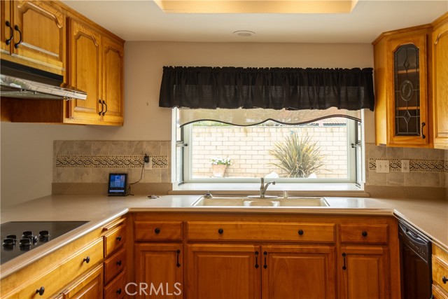 Detail Gallery Image 14 of 42 For 424 Clover St, Redlands,  CA 92373 - 4 Beds | 2 Baths