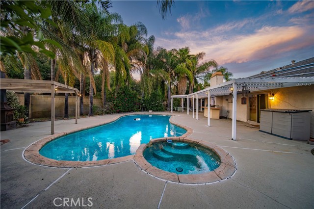 802 Duval Street, La Verne CA: https://media.crmls.org/medias/d37e770c-f0e6-4bbf-a1ec-6f7d5a789263.jpg
