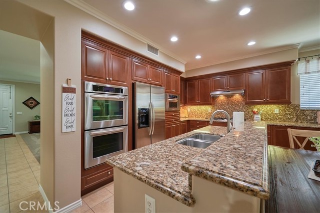 Detail Gallery Image 15 of 54 For 14508 Meadowbrook Ln, Corona,  CA 92880 - 4 Beds | 2/1 Baths