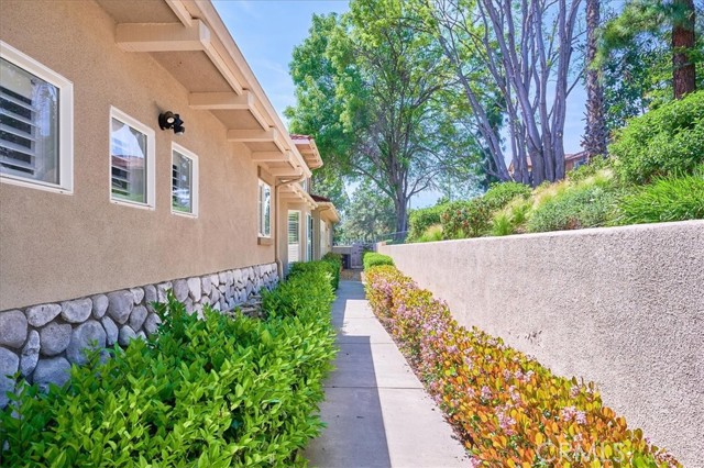Detail Gallery Image 5 of 75 For 1663 Candlewood Dr, Upland,  CA 91784 - 3 Beds | 2/1 Baths