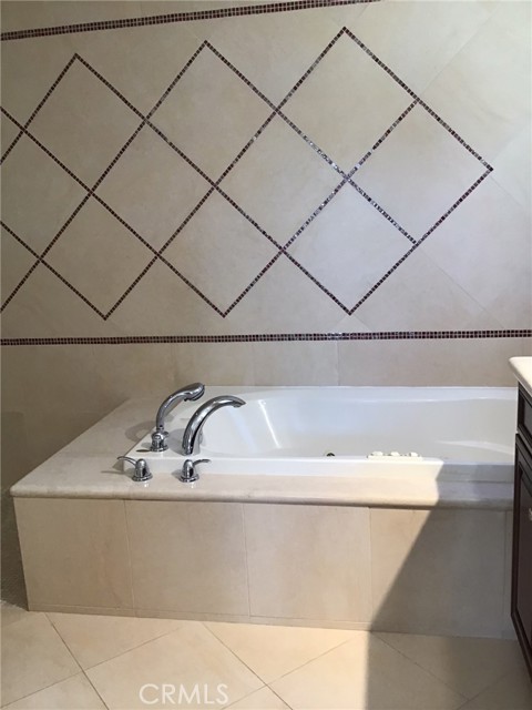 Detail Gallery Image 23 of 50 For 25541 Rolling Hills Way, Torrance,  CA 90505 - 3 Beds | 3 Baths