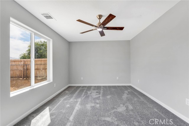 Detail Gallery Image 25 of 33 For 8569 Oakwood Ave, Hesperia,  CA 92345 - 4 Beds | 2/1 Baths