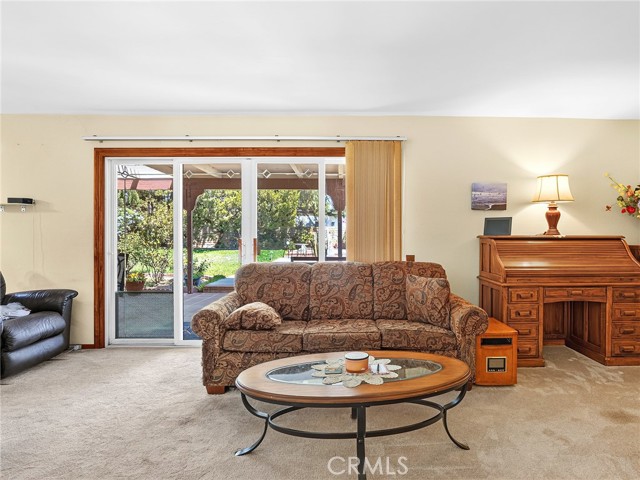 10634 Deering Avenue photo 25