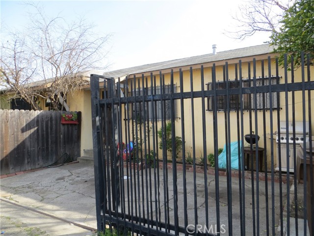 Image 3 for 11102 Berendo Ave, Los Angeles, CA 90044