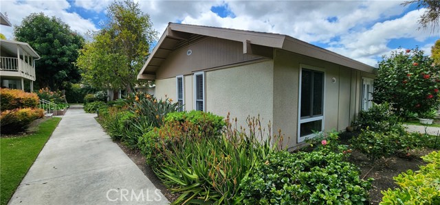 Detail Gallery Image 3 of 26 For 694 Avenida Sevilla #C,  Laguna Woods,  CA 92637 - 2 Beds | 1/1 Baths