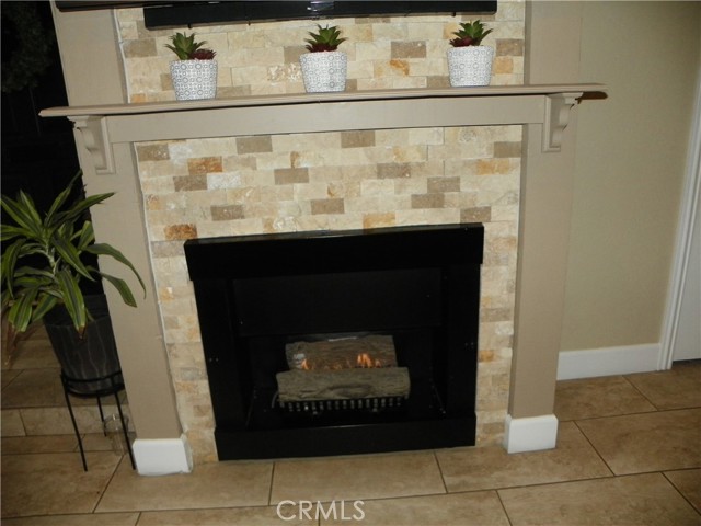 Detail Gallery Image 5 of 20 For 3640 S Main St #C-16,  Santa Ana,  CA 92707 - 2 Beds | 1/1 Baths