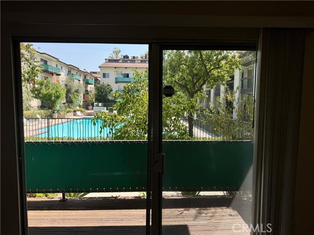 5460 White Oak Avenue, Encino CA: https://media.crmls.org/medias/d3837d43-2471-4738-aaf4-e5a5319f5020.jpg