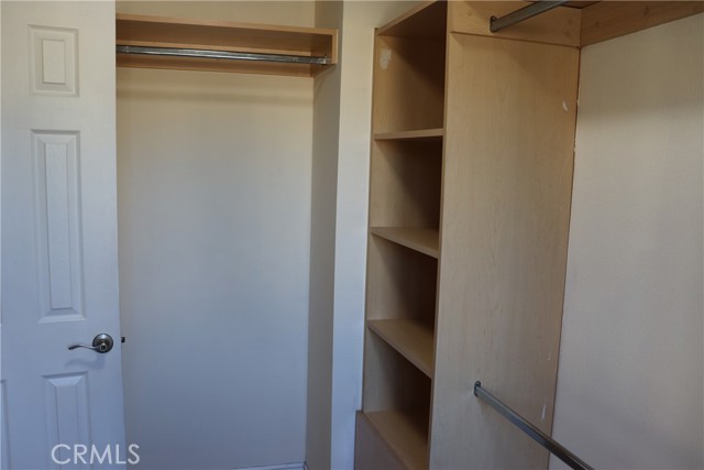 Detail Gallery Image 12 of 22 For 13243 Vanowen #5,  North Hollywood,  CA 91605 - 2 Beds | 3 Baths