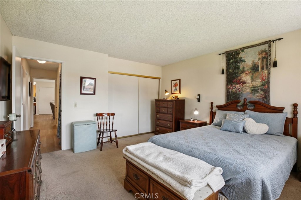 D384d765 Fe82 4bee 8366 D9dc08ec18bb