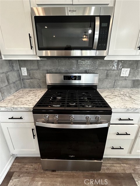 Detail Gallery Image 9 of 27 For 1536 S State St #28,  Hemet,  CA 92543 - 3 Beds | 2 Baths