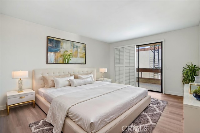 17140 Burbank, 207 photo 15