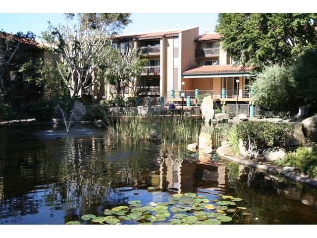 1775 Diamond Street, San Diego CA: https://media.crmls.org/medias/d385d7ac-b3a3-49cc-a9cb-363091ac602e.jpg