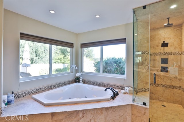 Detail Gallery Image 32 of 74 For 41565 Avenida Conchita, Murrieta,  CA 92562 - 5 Beds | 6/2 Baths