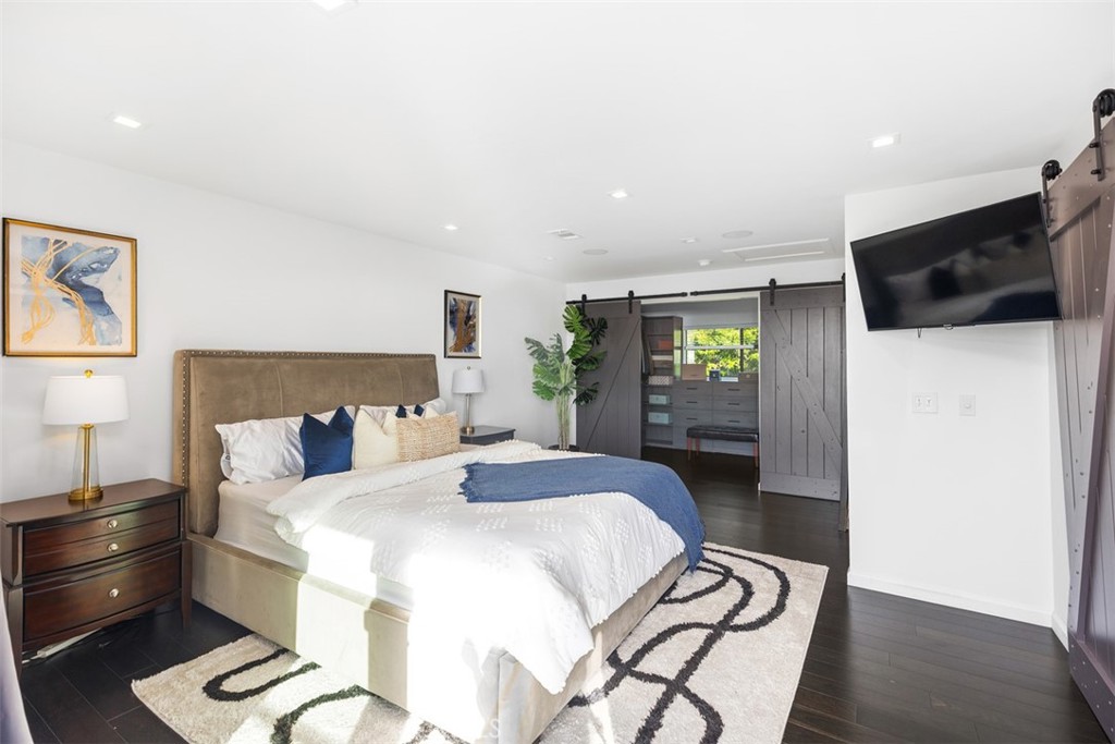 MLS #OC25248941 image #13