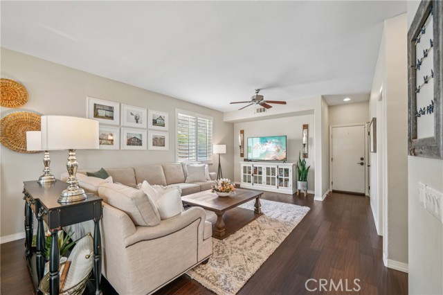 31257 Gatehouse Court, Murrieta CA: https://media.crmls.org/medias/d38711f5-36ed-493b-a2b4-e9eecd2dabda.jpg